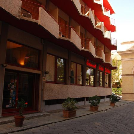 Hotel Colibri Финале Лигуре Екстериор снимка