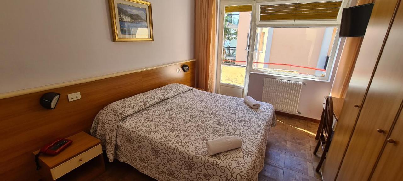 Hotel Colibri Финале Лигуре Екстериор снимка