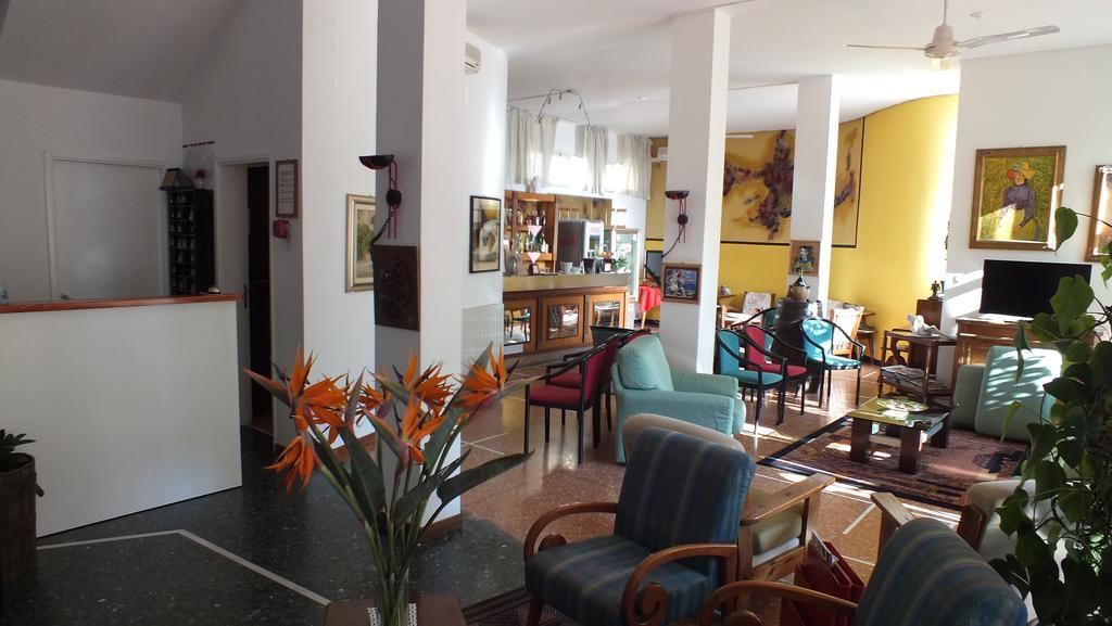 Hotel Colibri Финале Лигуре Екстериор снимка