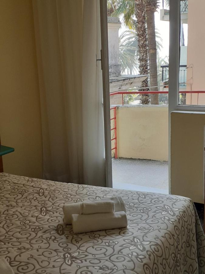 Hotel Colibri Финале Лигуре Екстериор снимка